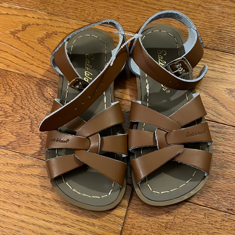 NWOT Size 11 Brown Hoy Salt Water Sandals